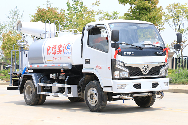 國六東風(fēng)小福瑞卡 藍牌 5噸 噴霧車(chē)