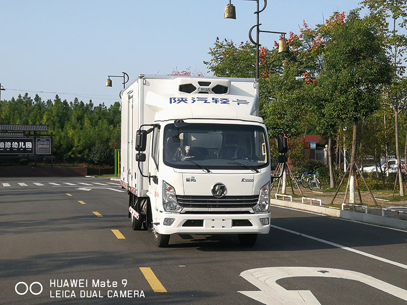 國六陜汽德龍160馬力冷藏車(chē)