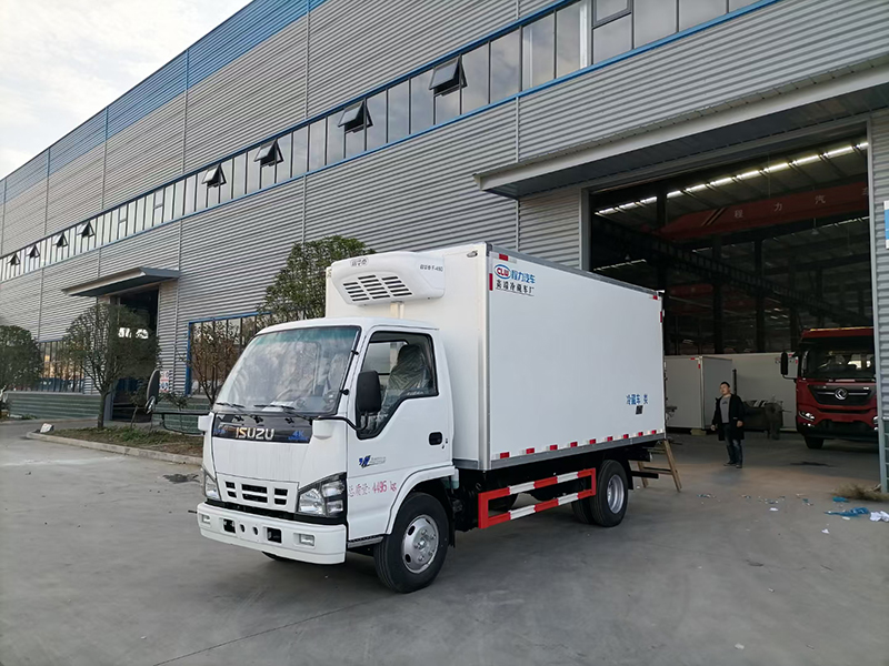 國六慶鈴五十鈴600P冷藏車(chē)