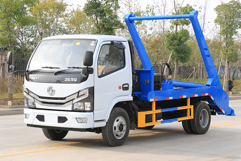 國六東風(fēng)小多利卡 3~4方 擺臂垃圾車(chē)