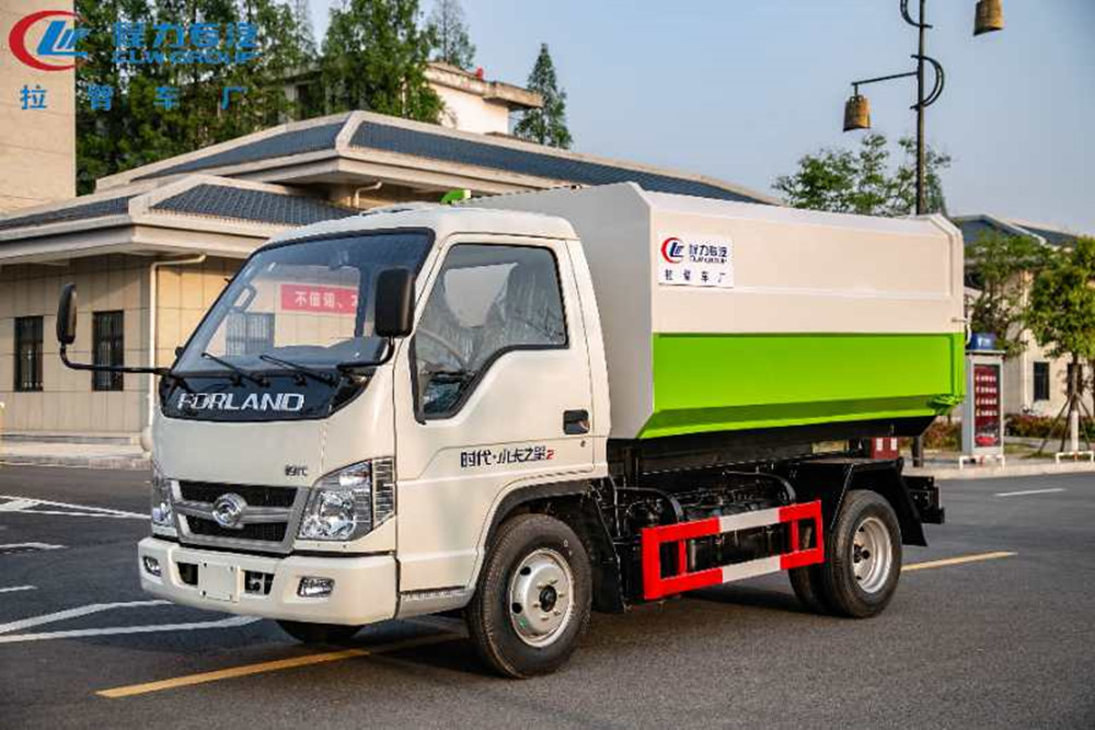 福田小卡之星2掛桶式垃圾車(chē)