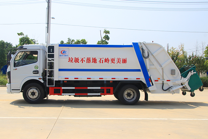 國六大多利卡 8方 壓縮垃圾車(chē)